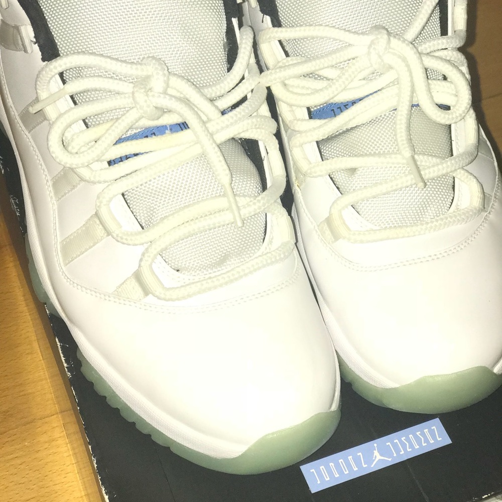 AIR JORDAN RETRO 11 LEGEND BLUE